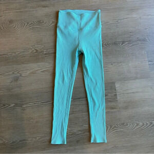 Carbon38 size small light blue ribbed leggings